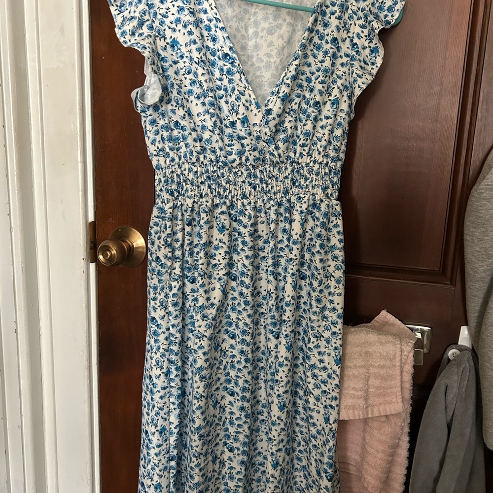 SHEIN Blue and White Floral Midi Dress